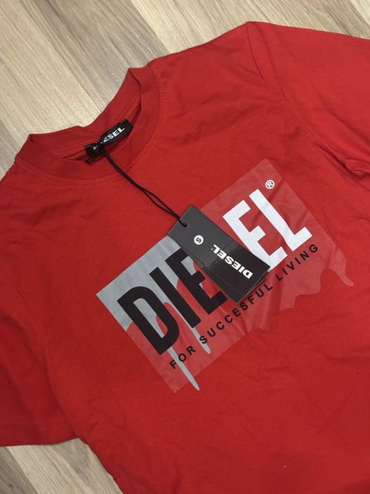 Тениска Diesel Червена и бяла