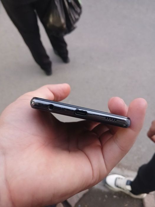 продаю самсунг а72