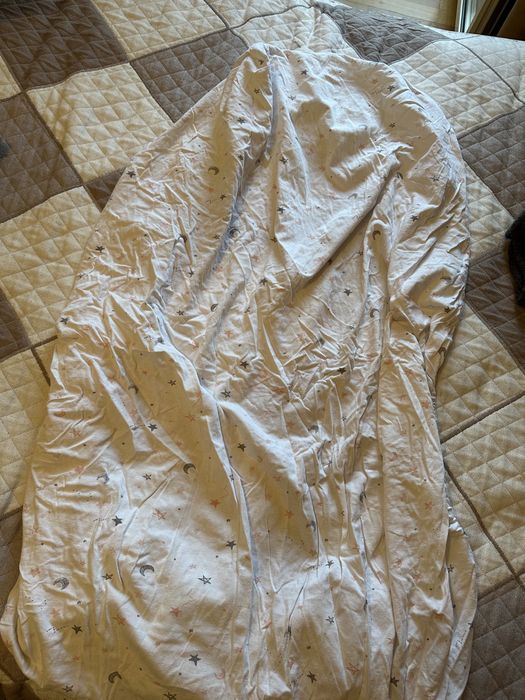 Простынь на резинке для манежки