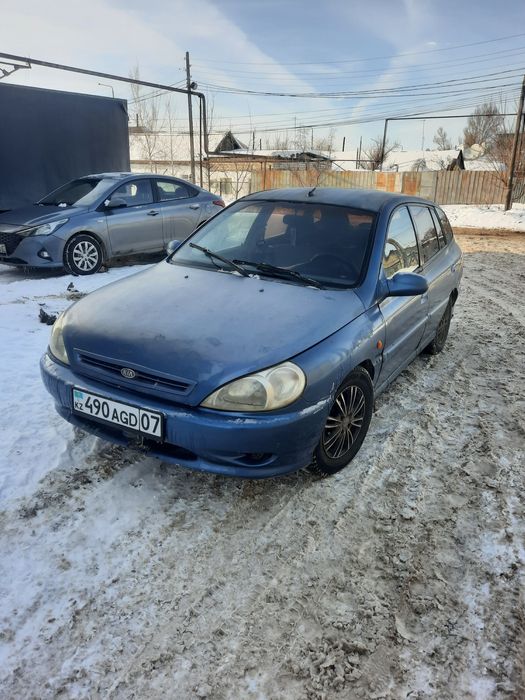 Продам kia Rio 2002 год