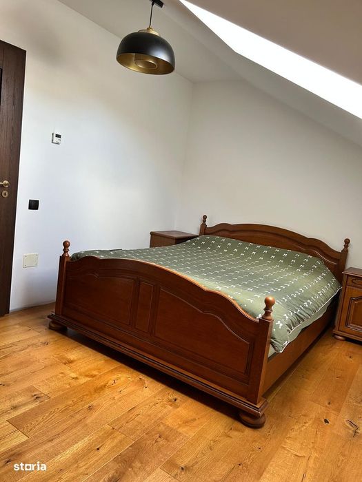 Vand apartament 4 camere + terasa generoasa