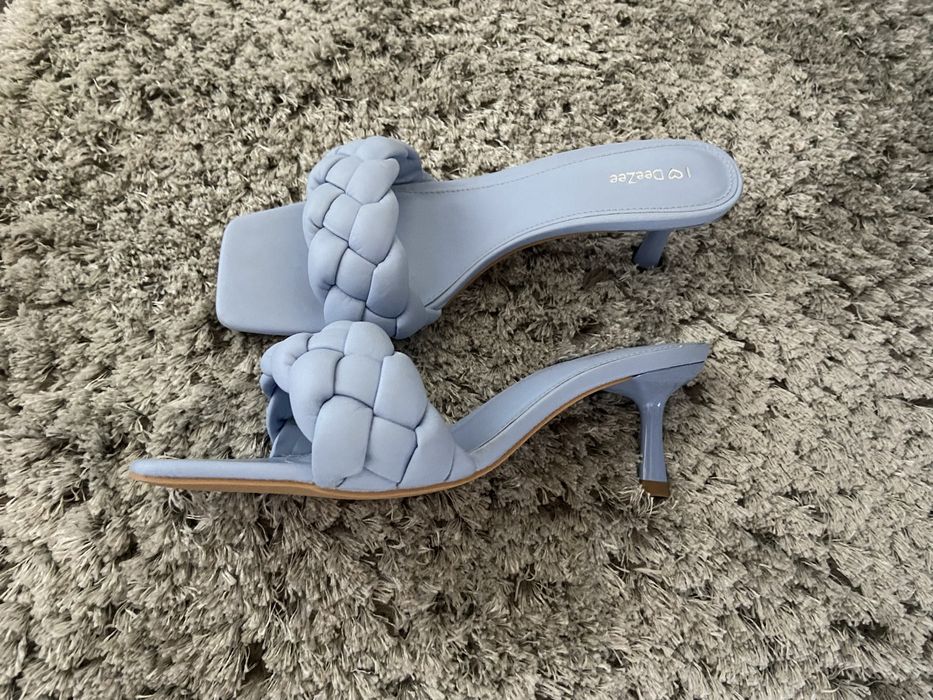 Сандали с Ниско токче Deezee