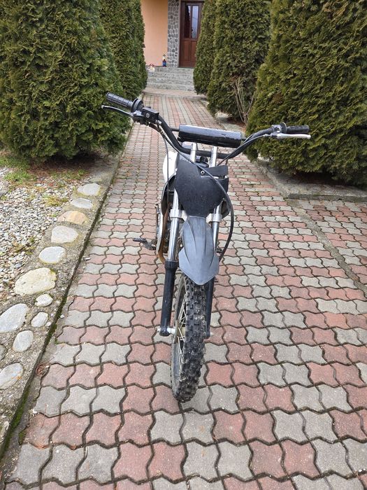 vând KXD 125 perfect funcțional