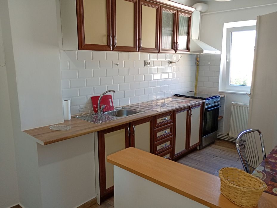 Închiriez apartament 2 camere