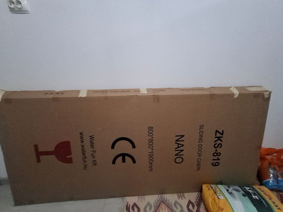 Cabina dus nedesfacuta