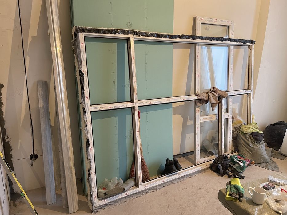 Продам пластиковые окна с стеклом