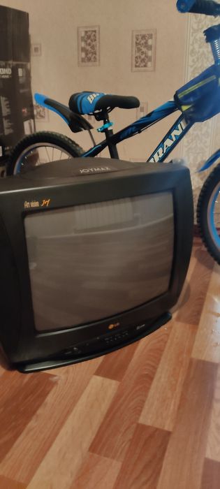 Продам телевизор.