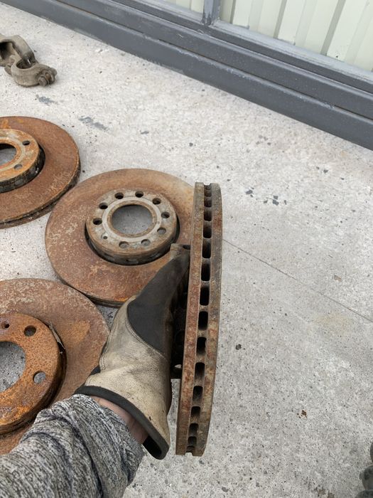 Запчасти на Ауди Audi C 4