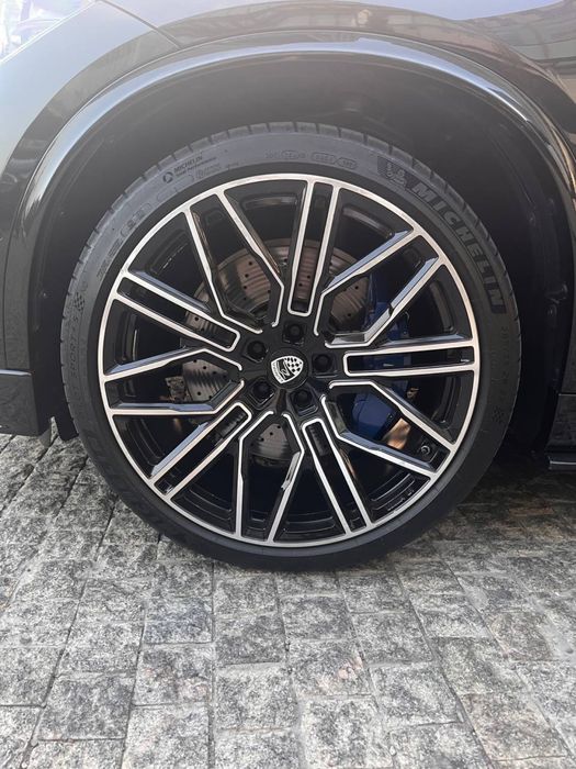 Bmw x5m 2018.