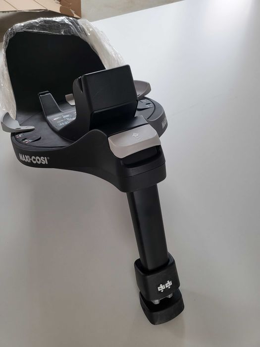 Изофикс база за стол за кола Maxi Cosi FamilyFix 360