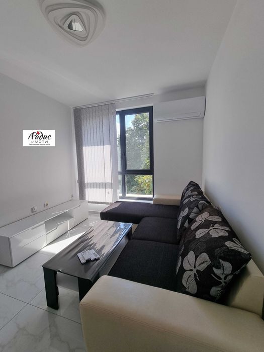 Дава се под наем Тристаен апартамент в Стара Загора, Център - 88 кв.м за 510 € - Снимка #16