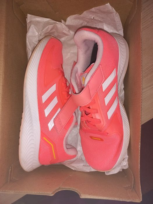 Adidași Adidas nr 33,5