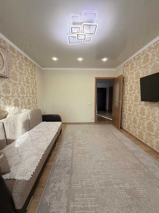 Продам 2-х комнатную квартиру, ДОСТЫК МОЛЛ