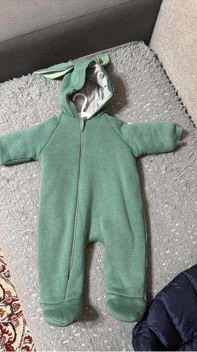 продам детские костюмчики