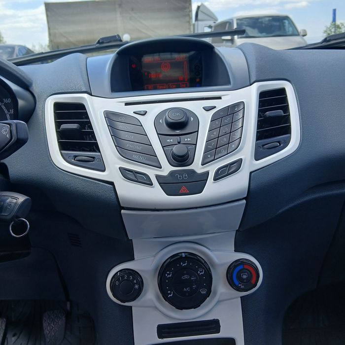 Ford fiesta 1.6tdi 2011