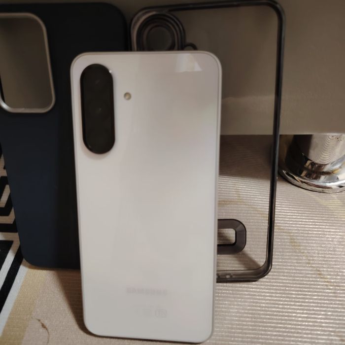 Продаю самсунг а36