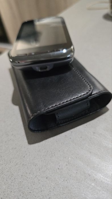 Телефон HTC в добро състояние