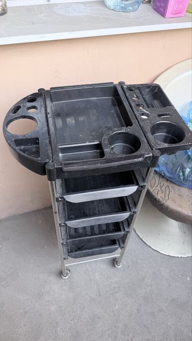 Продам мебель жля салона красоты