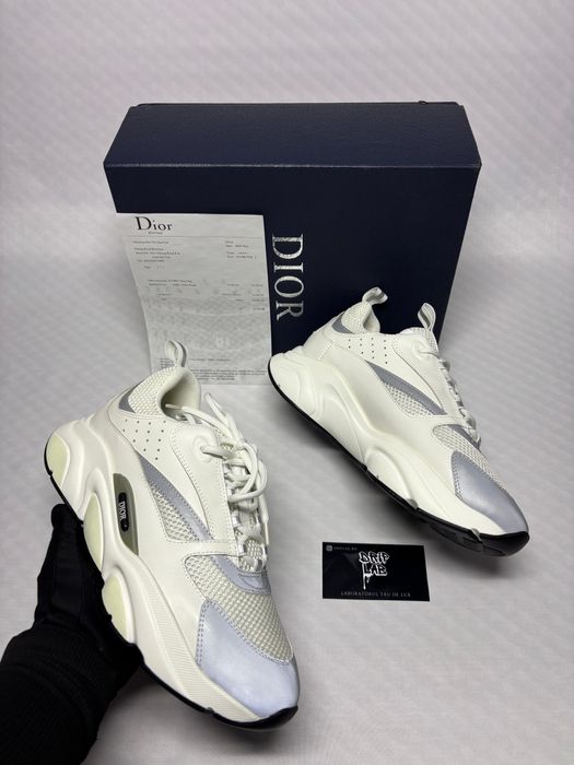 Christian Dior B22