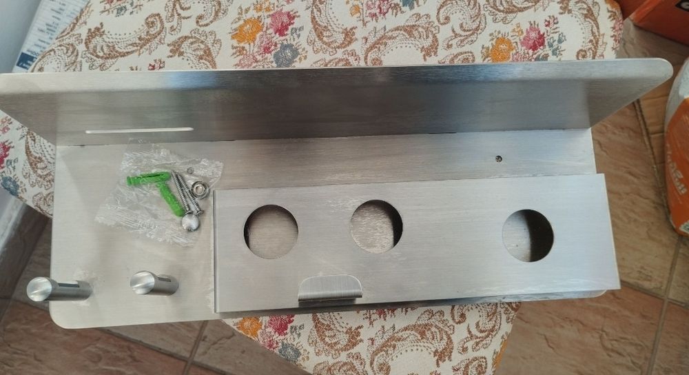 hairdryer holder ideal pentru saloane de infrumusetare, este produs no