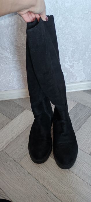 Новые сапоги зимние.