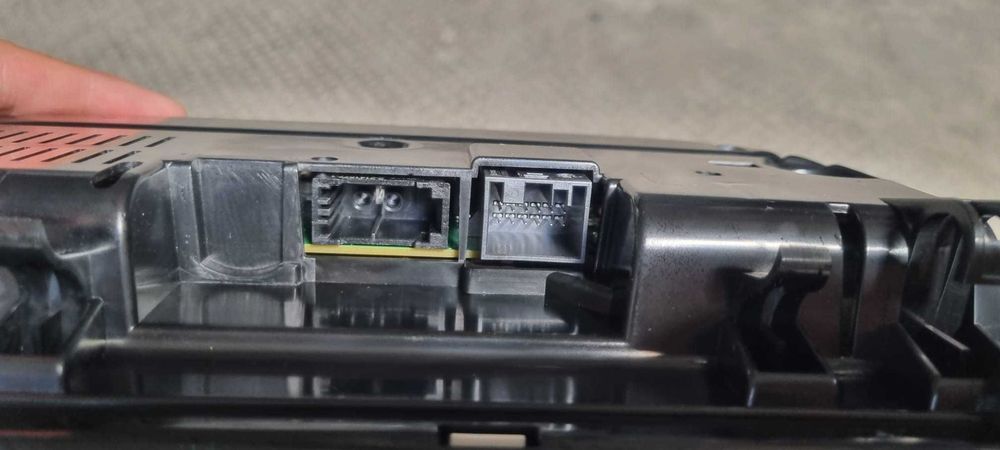 Ceasuri bord Bmw seria 1 F20 F21  F22 F23 facelift cod 9232892 6843079