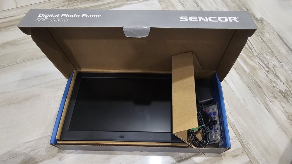Дигитална фоторамка SENCOR SDF 1080
