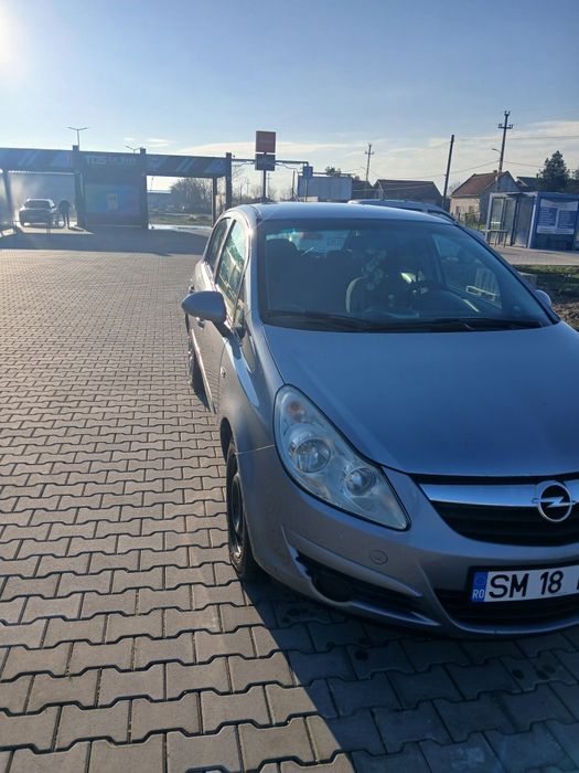Vand Opel corsa 1.4 benzin.