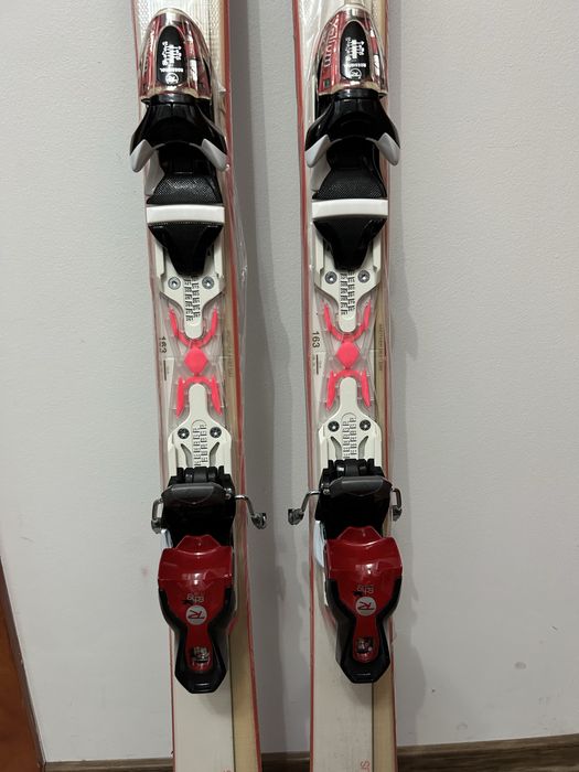 Schiuri dama marime 163 cm noi/nefolosite