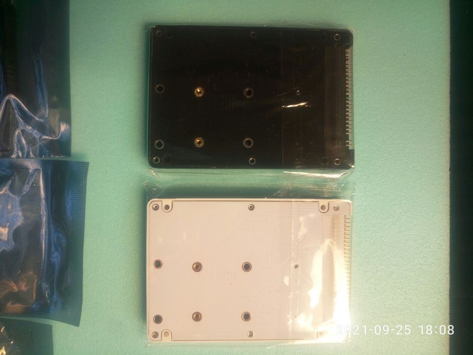 Продавам  нови адаптори кутии за SSD дискове