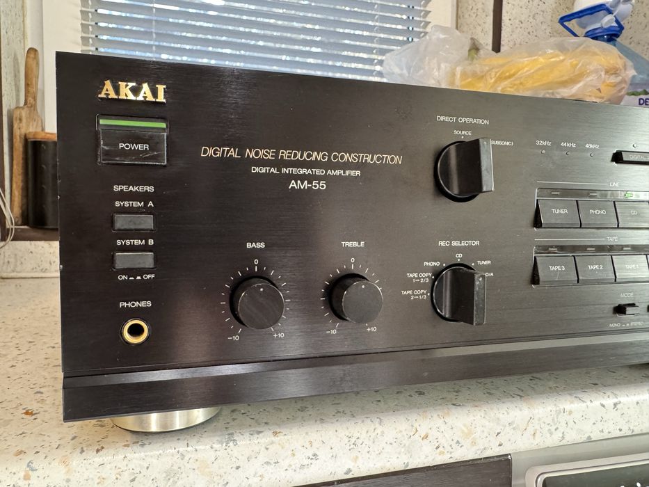 Akai AM-55 Стерео усилвател DAC