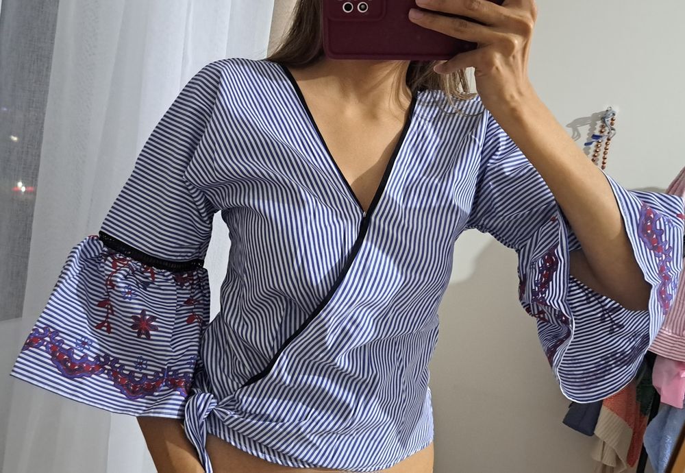 Продам женские платья кофты брюки