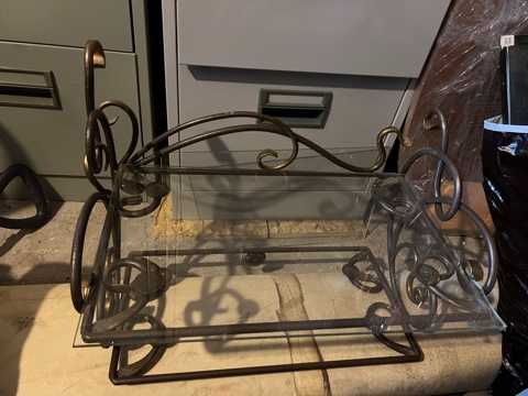 Продам кованную полку двойную