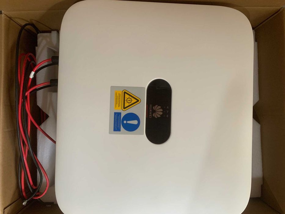 Invertor On Grid Huawei, trifazat, SUN2000-15KTL-M2, Plus Smart Dongle-WLAN-FE. Utilizat doar 2 ani.