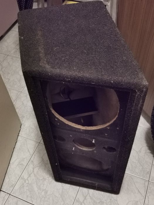 Празна тонколона