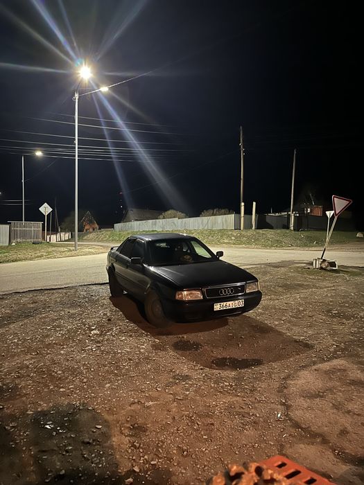 Продам ауди б4 1992 года