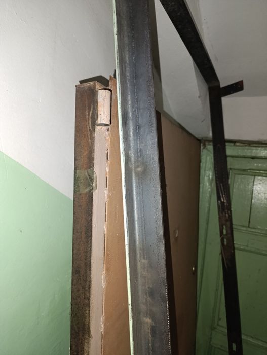 Дверь входная металлическая