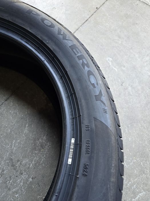 235/50/19 Pirelli Novi Gumi - 2 Piese