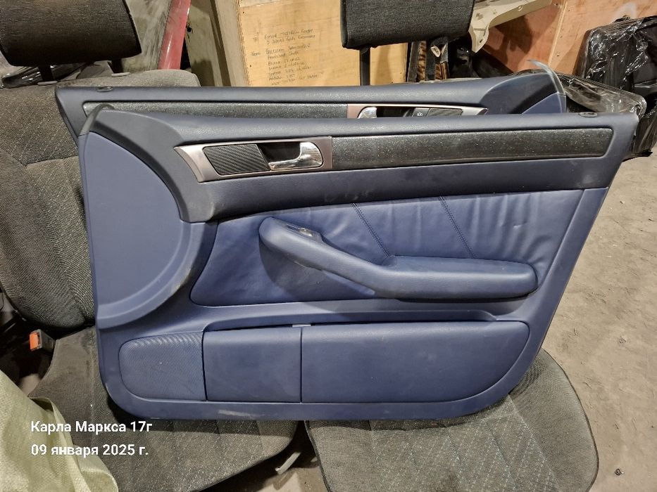 Дверные карты карты.  Audi a6c5.