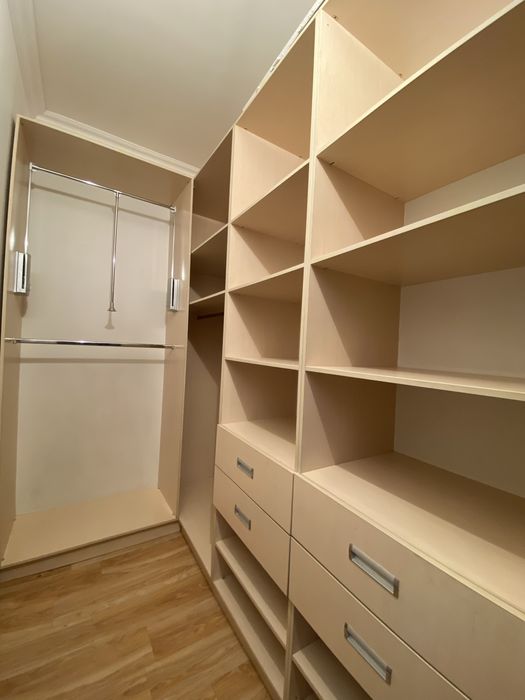 Гардеробный шкаф