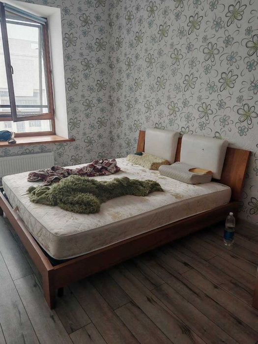 Кровать двухспальная бу