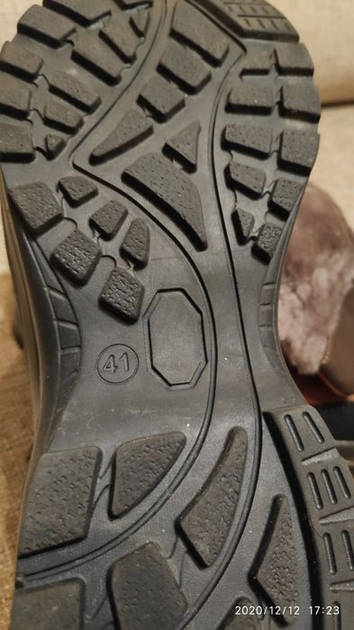 Продаются ботинки зимние