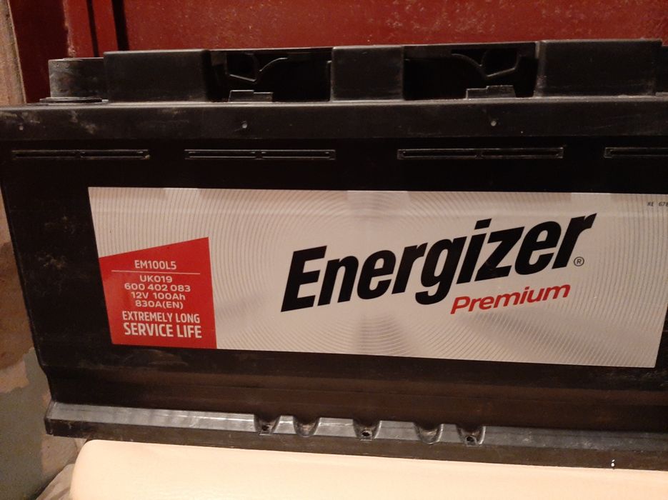 Продам аккумулятор 100Ah