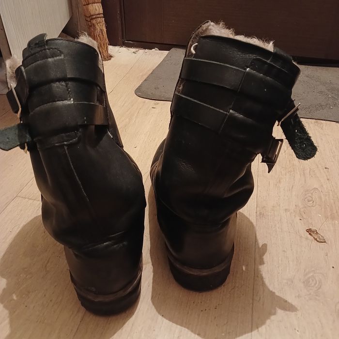 Продам унты в нормальном состояний