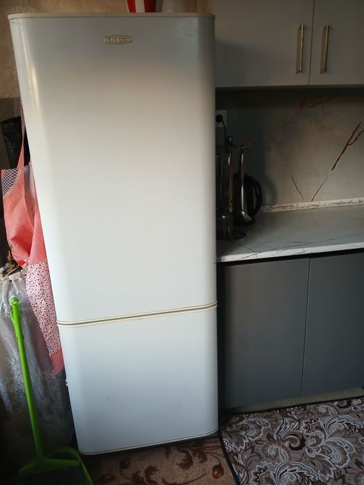 Холодильник техника