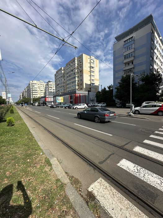 Chirie Spatiu republicii mega image