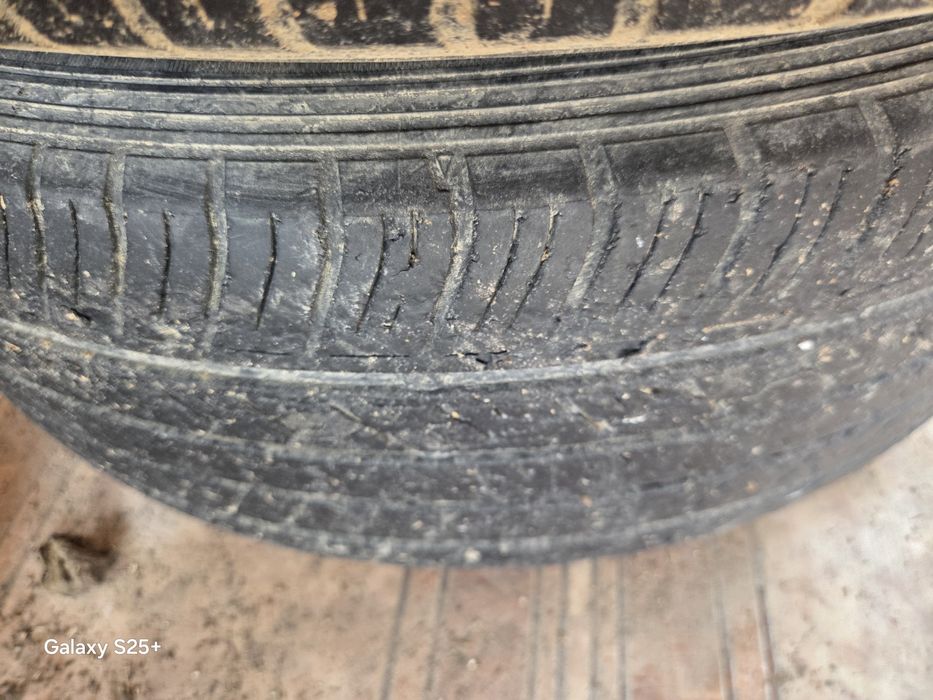 Летние шины 235 /55/ 18