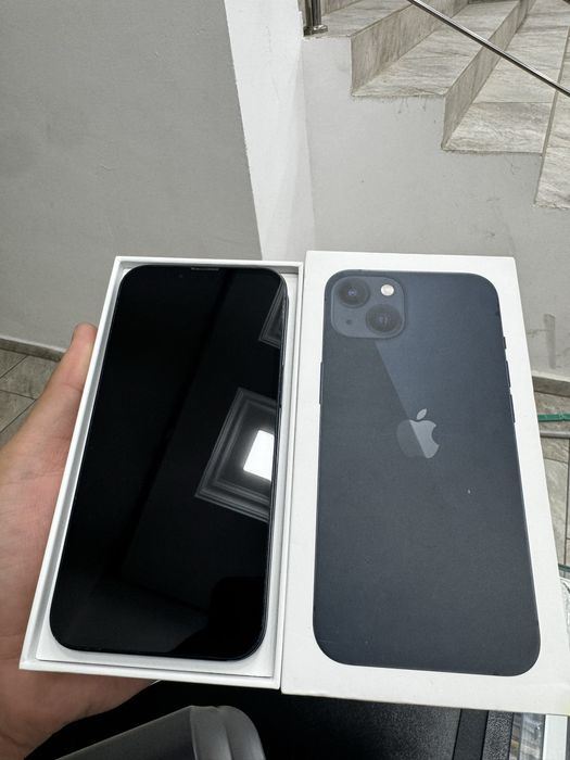 Продам iphone 13 (256g)