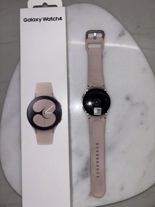 Часовник Samsung Galaxy 4 40mm