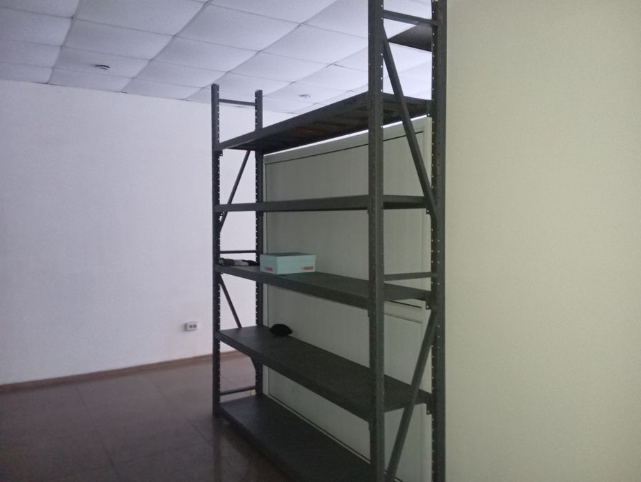 Продам стеллажи из металла!